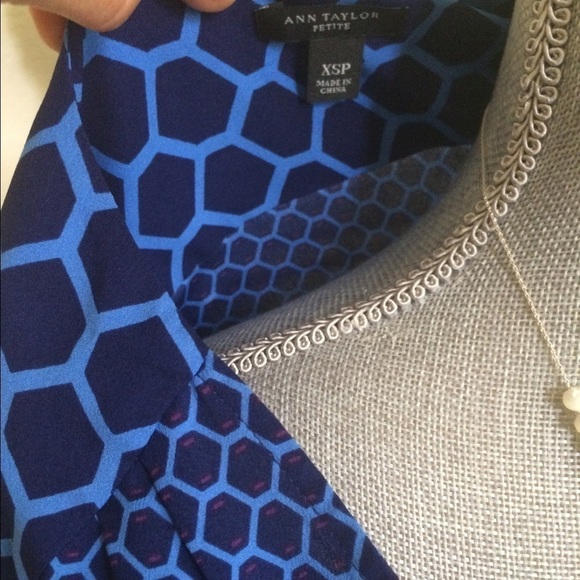 Ann Taylor blouse - Picture 2 of 4